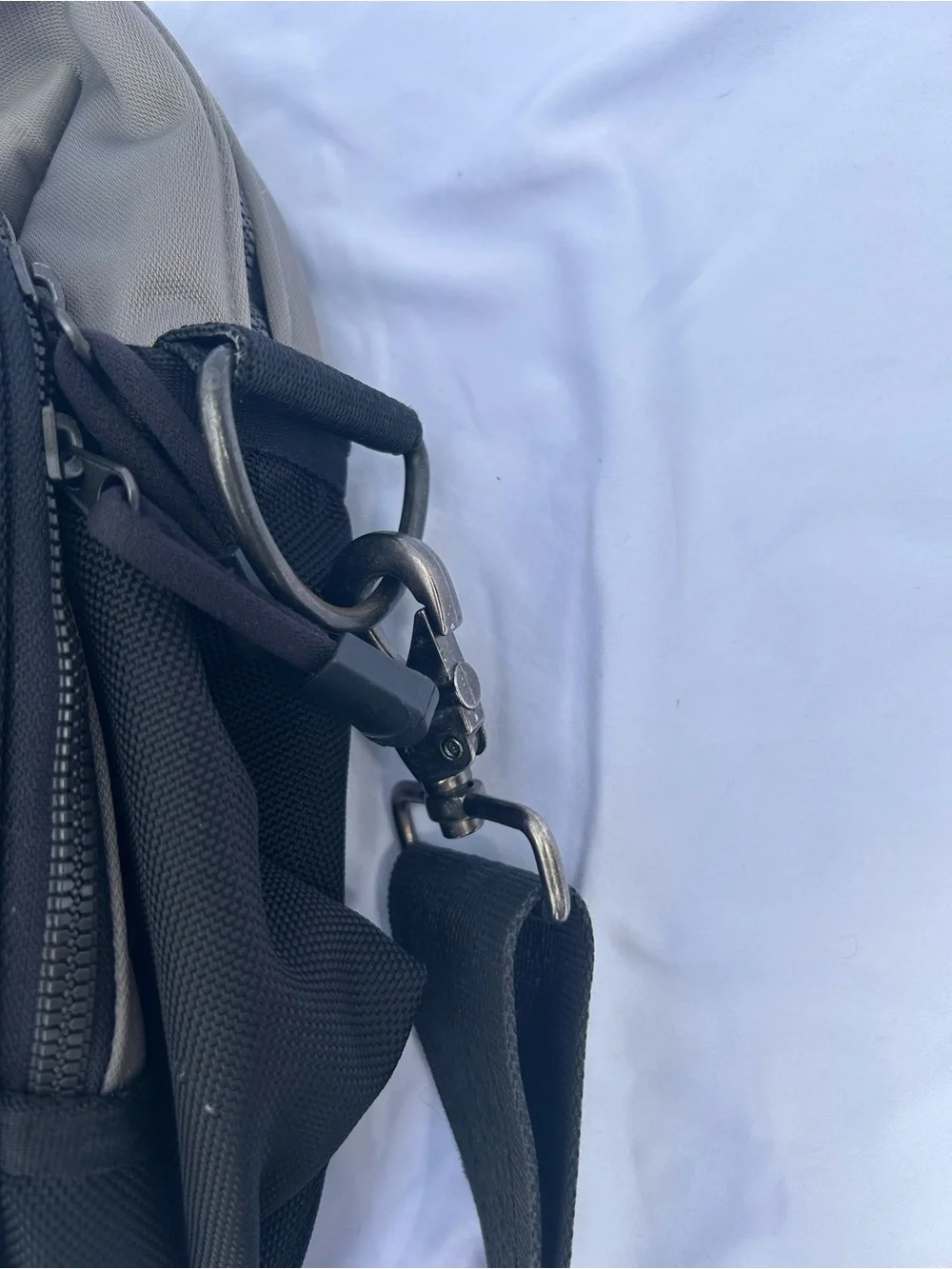 Banana Republic Gray Crossbody Messenger Bag - Modern Commuter Carry